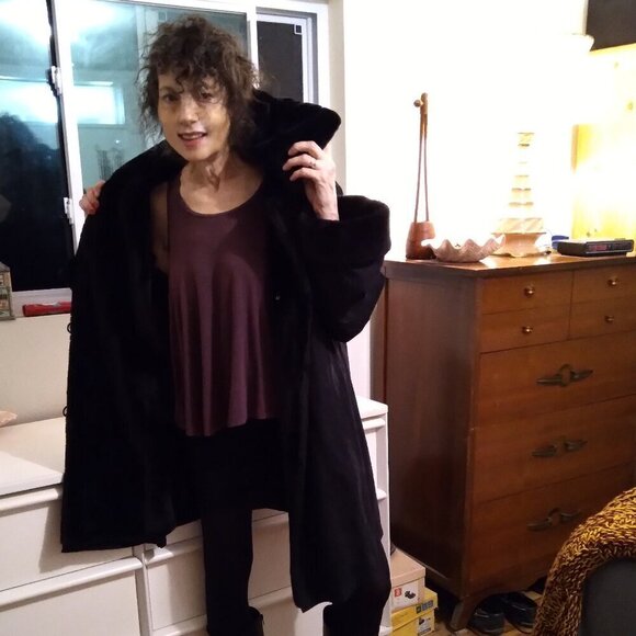 Vintage Y2K Hooded Black Faux Suede Coat Lined in Black Faux Fur  Coat Sz M/L - Picture 2 of 13